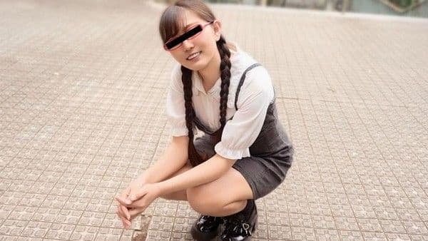 10musume_021426_01 對開發臀部充滿興趣的紅色眼鏡妹子 反町智美