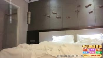 高颜值马尾妹子，舔弄口交侧入猛操
