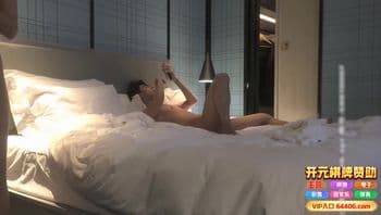 漂亮肉丝美女，身材高挑大长腿被一顿猛怼