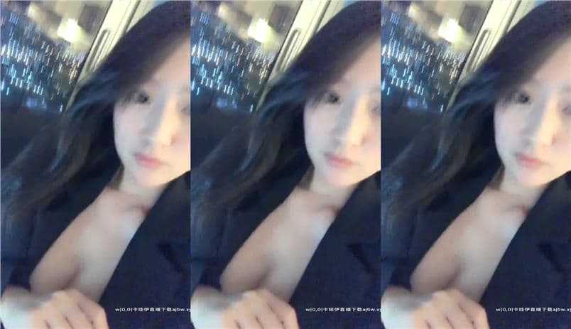 移民美国的拉斯维加斯的河南气质美女（ LA小猫咪）和有钱炮友自拍粉丝互动对白很有趣